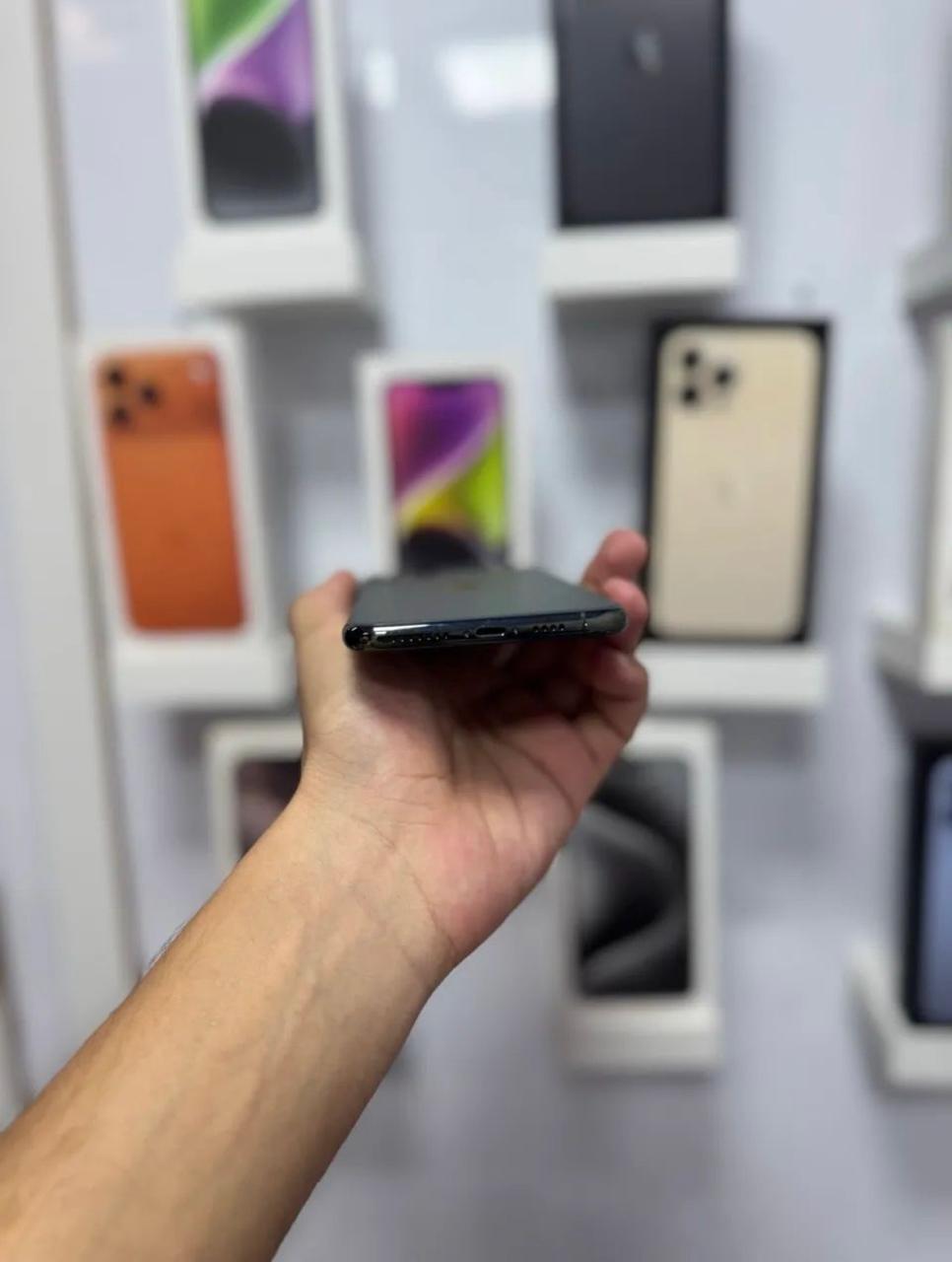 Iphone 11 Pro Max - 2