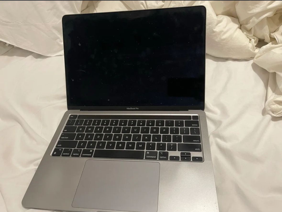 Macbook Pro - 3