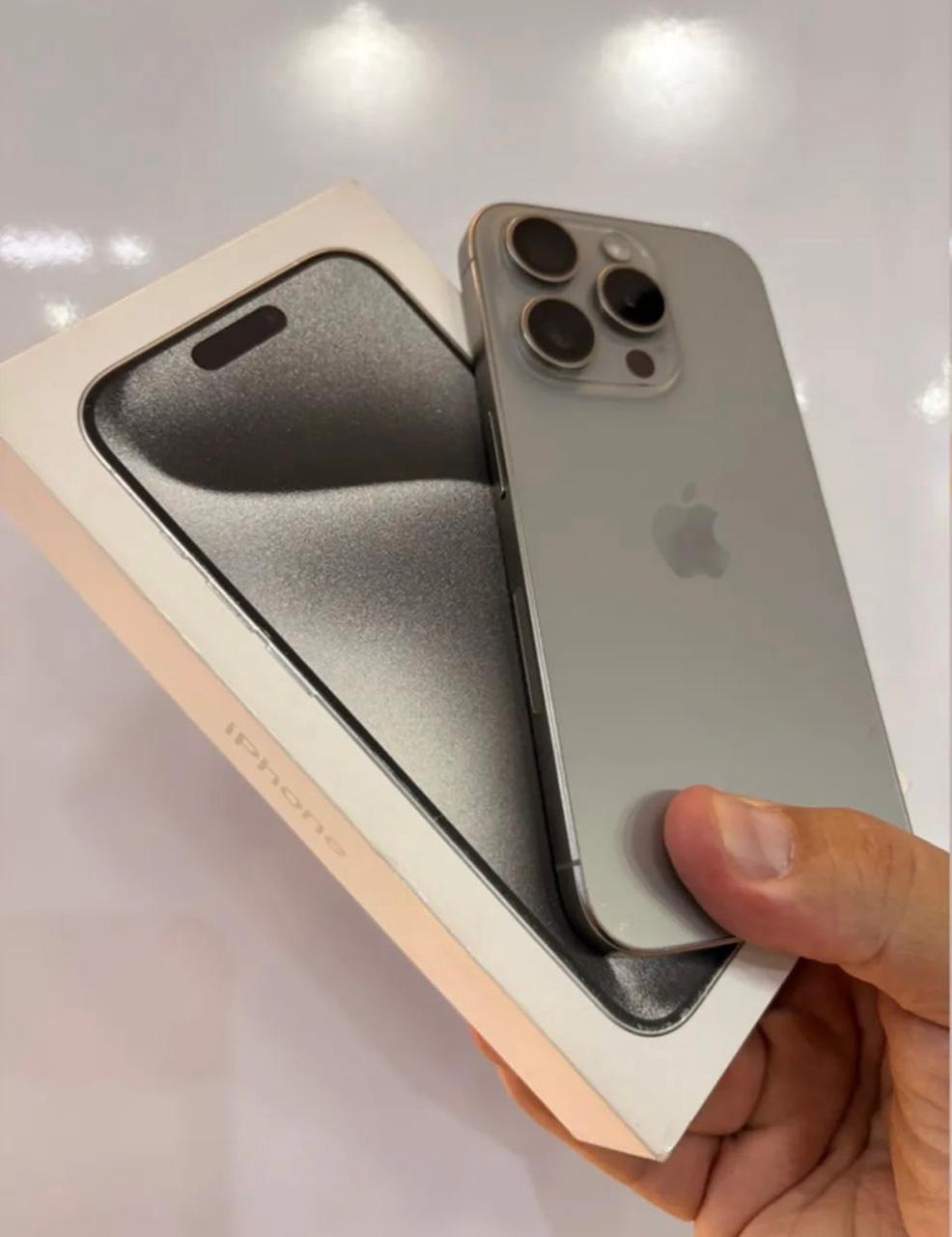 Iphone 15 Pro - 3