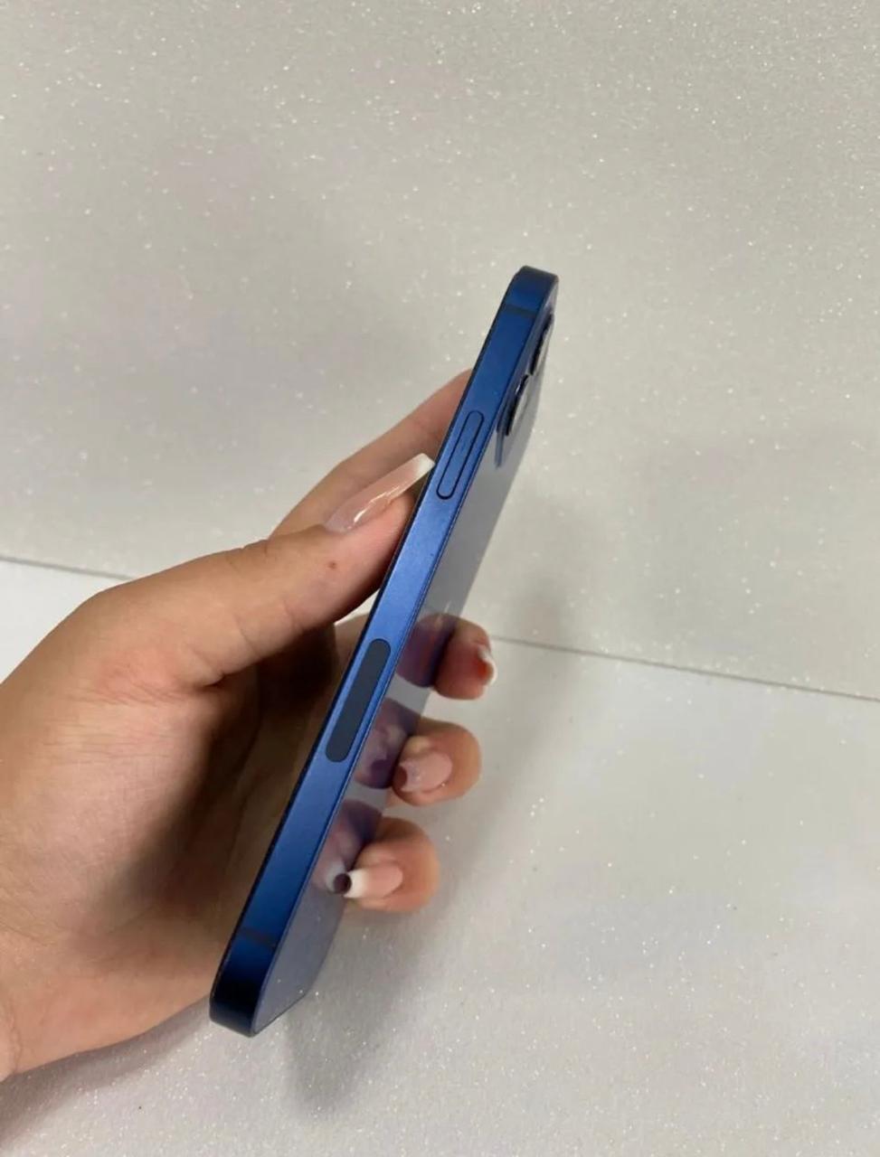 Iphone 12  - 4