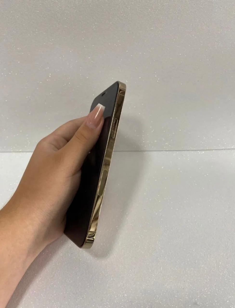 Iphone 12 Pro - 4