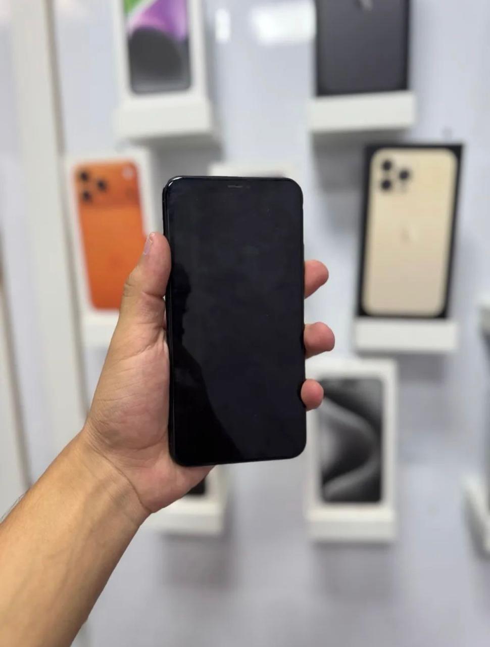 Iphone 11 Pro Max - 4